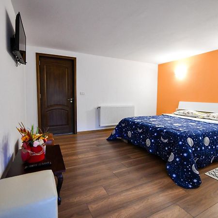 Villa Castellino Tirgu Ocna Bagian luar foto